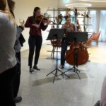 Eröffnung im St. Bernhard; Musik: Sabina Curti, Violine - Camilla Pillinger, Kontrabass