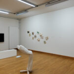 Ausstellungsansicht "30 Glückskekse", 1. Obergeschoss