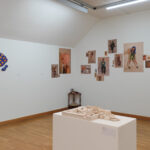 Ausstellungsansicht "30 Glückskekse", 1. Obergeschoss